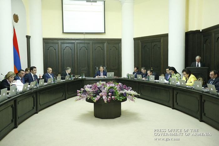Պետական աջակցություն կստանան զոհված զինծառայողների ընտանիքները