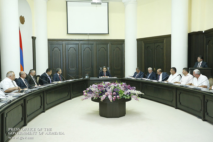 Վարչապետը հանձնարարել է ՋՕԸ-երի տնօրեններին ջրամատակարարումն իրականացնել պատշաճ մակարդակով