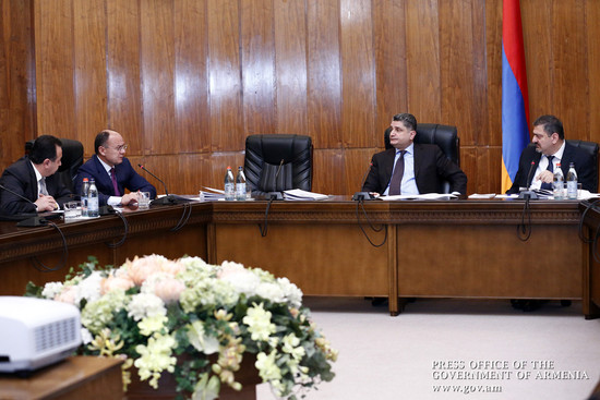 2013 թ. գործունեության արդյունքների վերաբերյալ հաշվետվություն է ներկայացրել ևս 11 գերատեսչություն