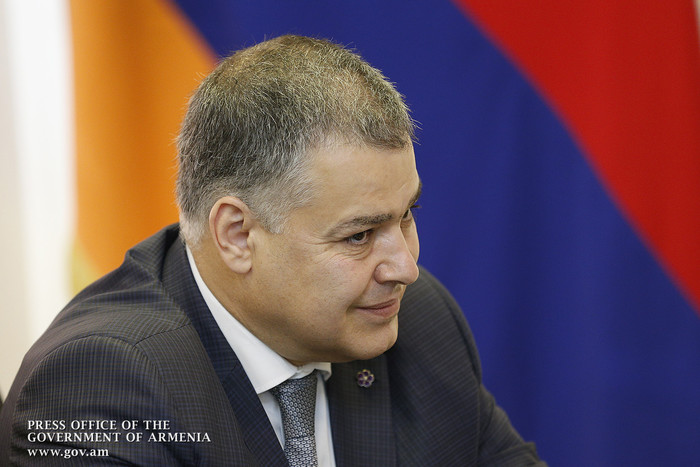 Վարչապետն Արդարադատության նախարարության աշխատակազմին է ներկայացրել նորանշանակ նախարար Դավիթ Հարությո