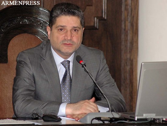Հակաճգնաժամային միջոցառումների տրամաբանության ներքո