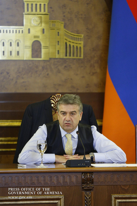 Վարչապետը գործարարների հետ քննարկել է գործարար միջավայրի բարելավմանը վերաբերող հարցեր
