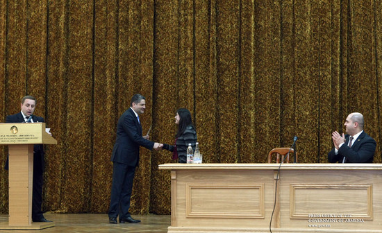 Կառավարության նպատակն ուսանողների առաջադիմությունը խրախուսելն է