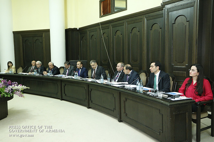 Կառավարությունում քննարկվել են էներգետիկ ոլորտի զարգացման հեռանկարները