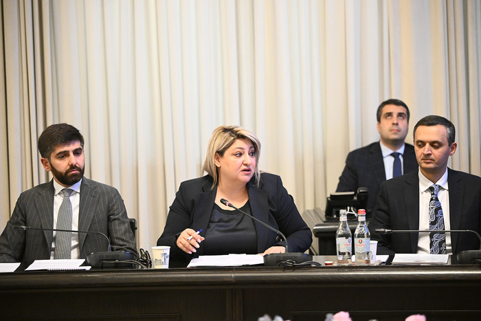 Կառավարությունը կապահովի կլաստերային դպրոցներ տանող ճանապարհների հիմնանորոգման աշխատանքների բնականոն