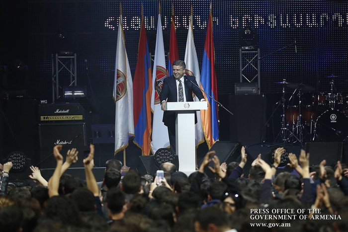 «Վստահ եմ, որ միայն ձեր միջոցով մենք կարող ենք թռիչքային զարգացումներ ունենալ». ՀՀ վարչապետը շնորհավ