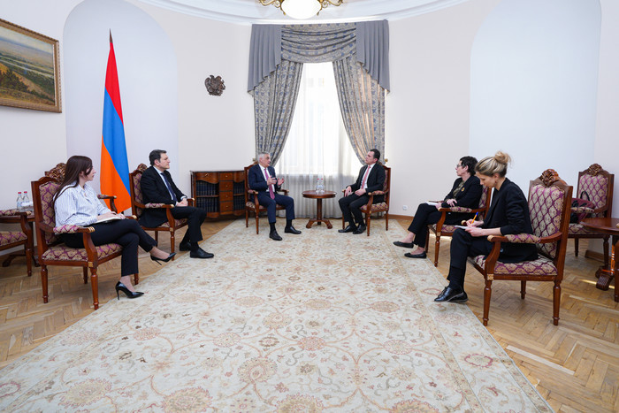 Փոխվարչապետ Մհեր Գրիգորյանն ընդունել է ԵԱՀԿ Մինսկի խմբի Ֆրանսիայի համանախագահին