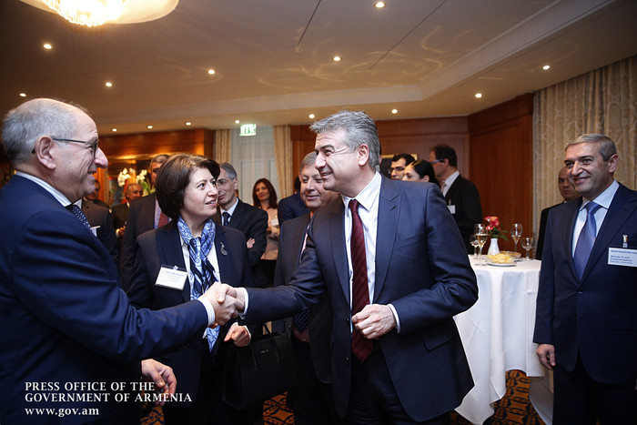 Մեկնարկել է վարչապետի այցը Շվեյցարիա. Ցյուրիխում կայացել է Կարեն Կարապետյանի հանդիպումը շվեյցարացի գ