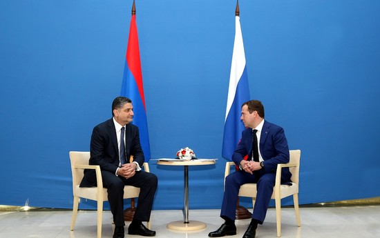 Տիգրան Սարգսյանը հեռախոսազրույց է ունեցել Դմիտրի Մեդվեդևի հետ