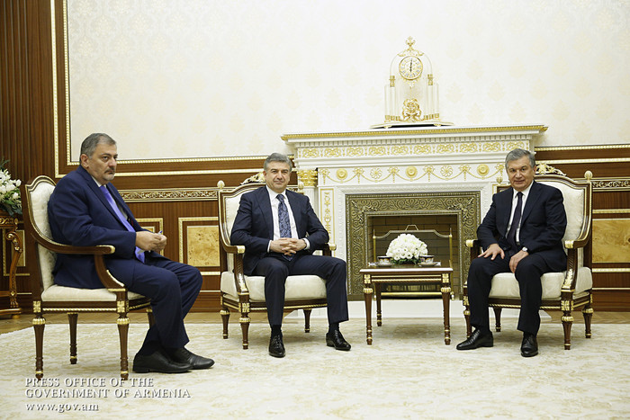 Կարեն Կարապետյանը հանդիպել է Ուզբեկստանի նախագահի հետ