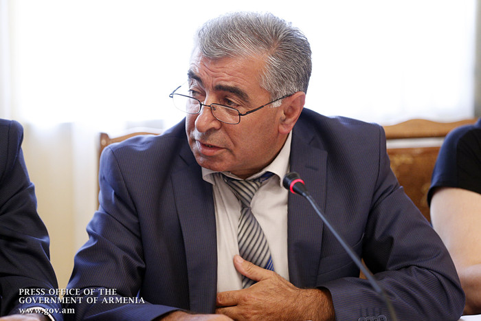 Պետք է խնդիրները կարգավորել՝ գտնելով նաև ոչ ստանդարտ լուծումներ. Կարեն Կարապետյանը Սյունիքի մարզում
