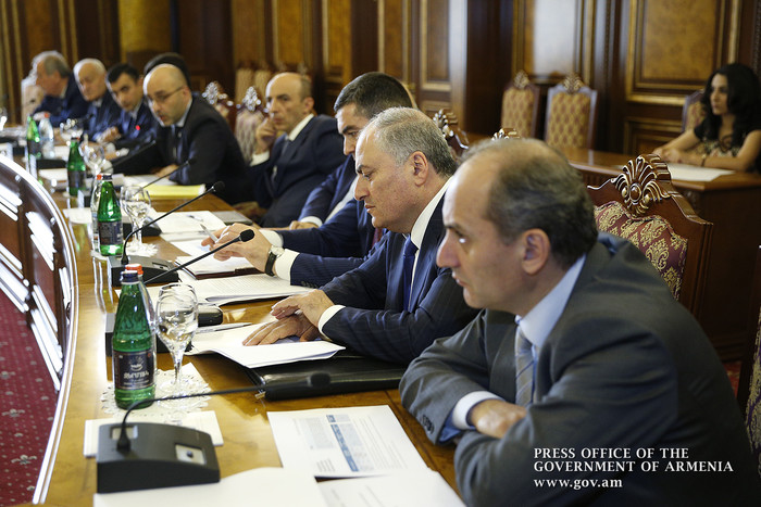 Վարչապետի գլխավորությամբ տեղի է ունեցել խորհրդակցություն
