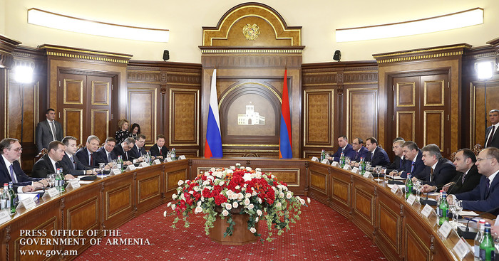 Կարեն Կարապետյանը և Դմիտրի Մեդվեդևը քննարկել են հայ-ռուսական համագործակցության զարգացման հեռանկարներ