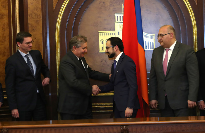 Ստորագրվել է ուղիղ համաձայնագիր Երևանում նոր ջերմաէլեկտրակայան կառուցելու մասին