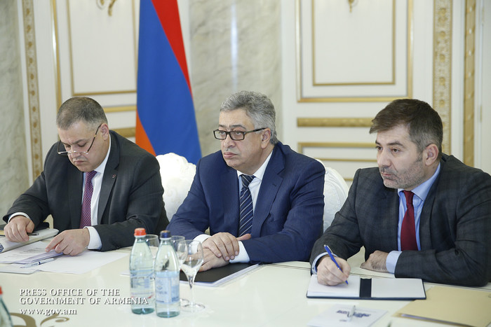 Կառավարությունում քննարկվել են Ուռուցքաբանության գերազանցության հայկական կենտրոնի կառուցման աշխատանք