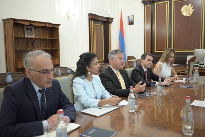Փոխվարչապետ Տիգրան Խաչատրյանն ընդունել է ԱԶԲ հայաստանյան գրասենյակի  նորանշանակ տնօրենին
