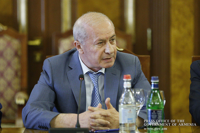 Պետությունը սուբսիդավորելու է գերակա ոլորտների վարկային տոկոսները. Կարեն Կարապետյանը հանդիպել է բանկ