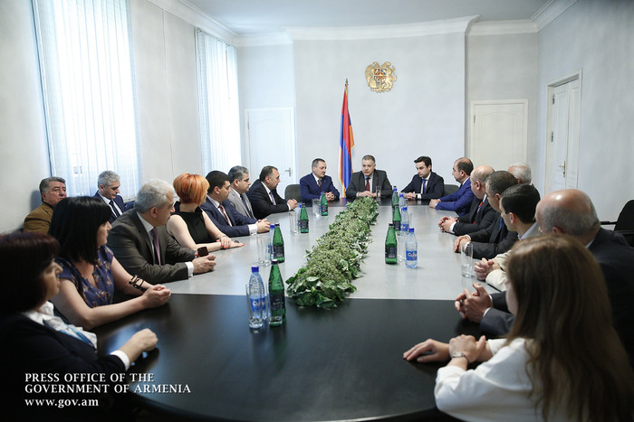ՀՀ կառավարության աշխատակազմի ղեկավար-նախարարը ներկայացրել է ՀՀ ԿԱ քաղավիացիայի գլխավոր վարչության նո