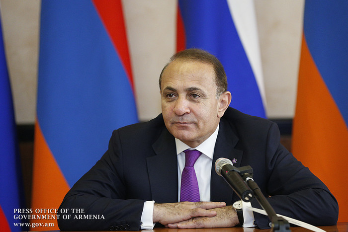 Հովիկ Աբրահամյանը և Մաքսիմ Սոկոլովը մամուլի համար հանդես են եկել հայտարարություններով