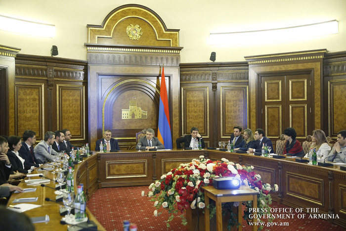 Վարչապետը հյուրանոցային տնտեսությունների ներկայացուցիչների հետ քննարկել է ոլորտի զարգացման ուղիները