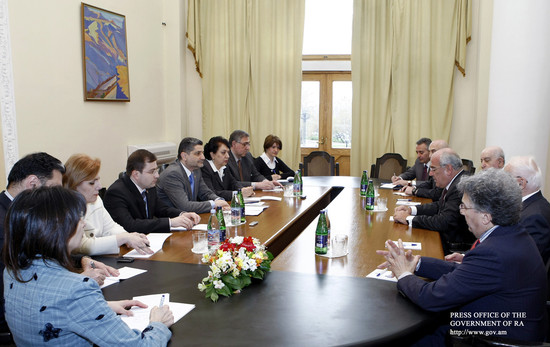 Վարչապետն ընդունել է ՀԲԸՄ պատվիրակությանը