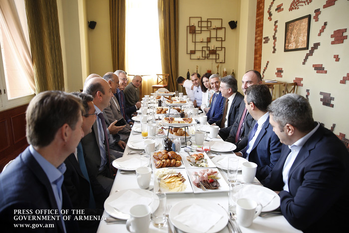 Վարչապետը ՏՏ ընկերությունների ներկայացուցիչների հետ քննարկել է ոլորտի զարգացման  հեռանկարները