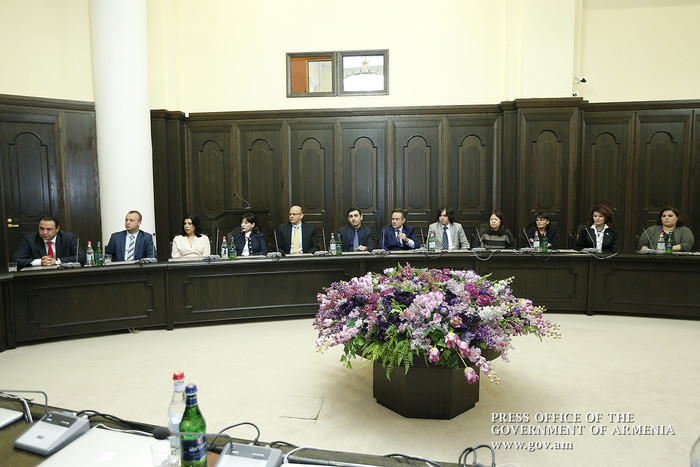 Վարչապետն ընդունել է ամերիկյան «Գլենդեյլ-Ադվենտիստ» բժշկական կենտրոնի մասնագետներին