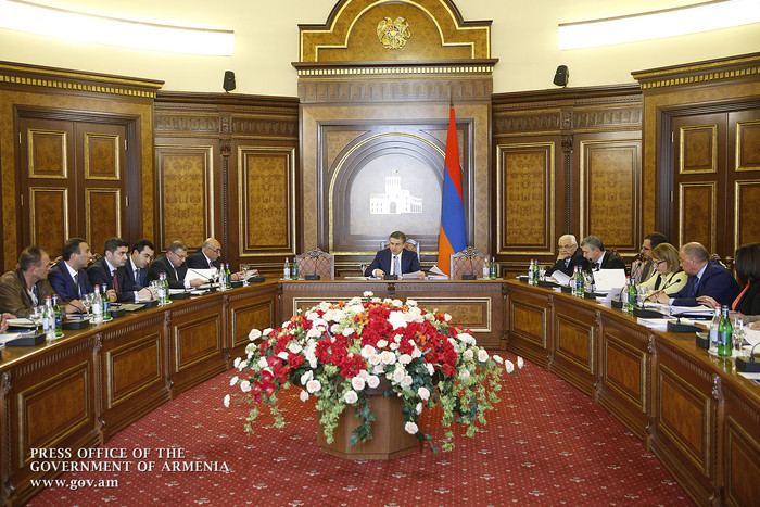 Վարչապետն ընդունել է զարգացման լավագույն ծրագրեր ներկայացրած Արարատի և Լոռու մարզերի համայնքների ղեկ