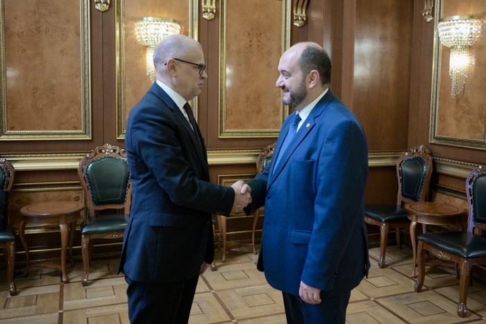 Արայիկ Հարությունյանն ընդունել է ՎԶԵԲ ավագ քաղաքական խորհրդական Օլեքսանդր Պավլյուկին