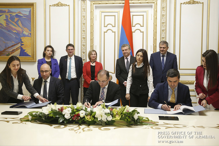 Կառավարության և Վերականգնման վարկերի բանկի միջև համագործակցության համաձայնագրեր են ստորագրվել