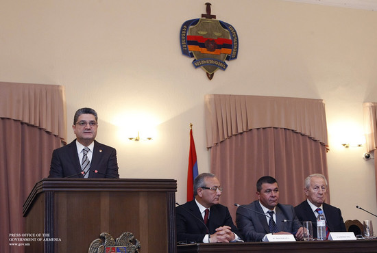 Քաղաքացին չպետք է վախենա դատախազից, հասարակությունն էլ պետք է վստահի դատախազությանը. Տիգրան Սարգսյան