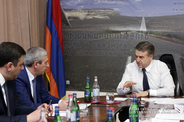 Վարչապետը ՀՀ տրանսպորտի, կապի և տեղեկատվական տեխնոլոգիաների նախարարության աշխատակազմի հետ քննարկել է