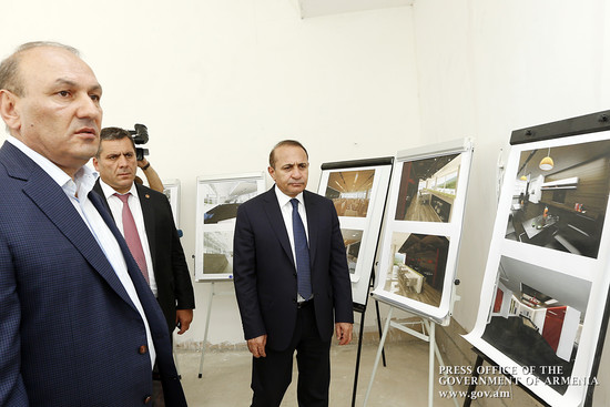 Վարչապետն այցելել է Դիլիջանի միջազգային դպրոց