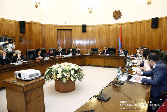 Հովիկ Աբրահամյանն ընդունել է Բյուզանդի փողոցի բնակիչներին