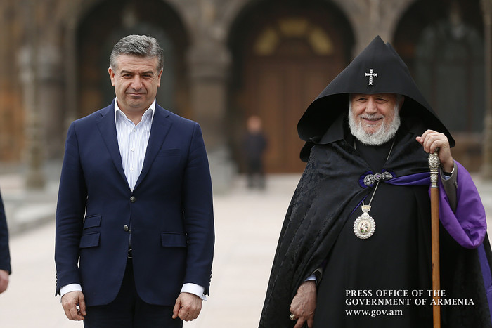 Վարչապետը ներկա է գտնվել ապրիլյան պատերազմում զոհված հայորդիների հիշատակին նվիրված հոգեհանգստյան արա