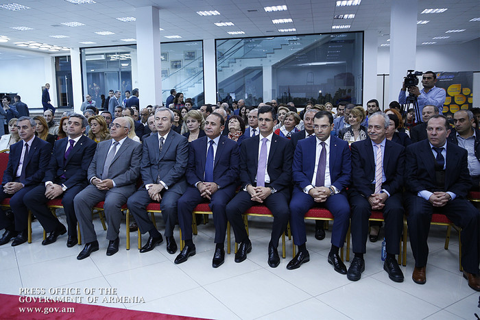 Վարչապետը մասնակցել է միկրոէլեկտրոնիկայի միջազգային 10-րդ օլիմպիադայի մրցանակաբաշխությանը