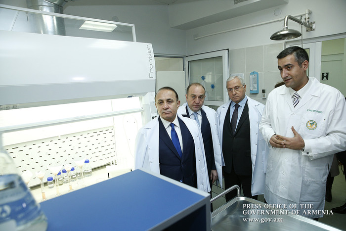 Վարչապետը ծանոթացել է «Հանրապետական անասնաբուժասանիտարական և բուսասանիտարական լաբորատոր ծառայություն