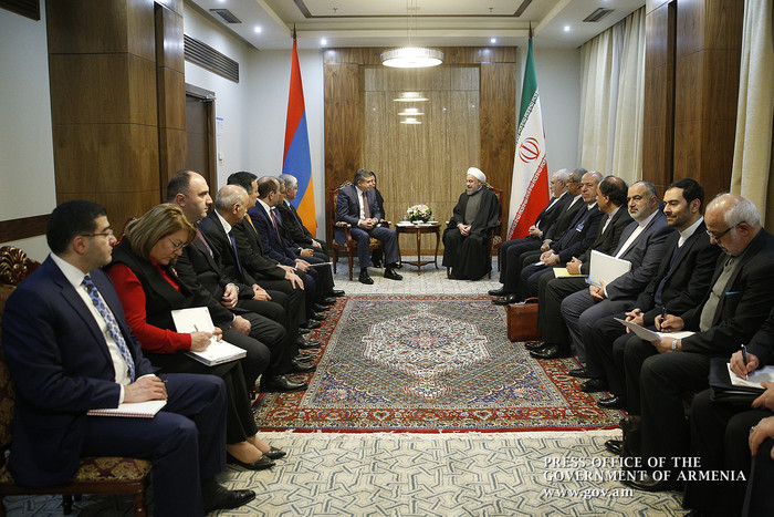 ՀՀ վարչապետ Կարեն Կարապետյանը հանդիպել է ԻԻՀ Նախագահ Հասան Ռոհանիի հետ