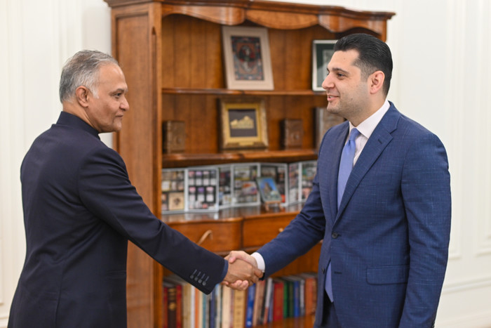 Փոխվարչապետ Մաթևոսյանն ընդունել է Հնդկաստանի ԱԳՆ Արևմտյան ուղղության քարտուղար Սանջայ Վերմային