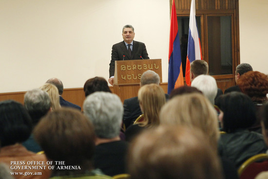 Օտար լեզուների դասավանդումը մեզ համար լինելու է առաջնահերթություն. Տիգրան Սարգսյան